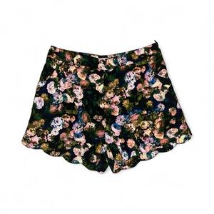 Vintage Elegant Floral Scalloped Women's Shorts